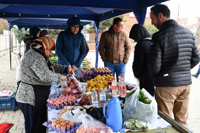Tepebaşı Belediyesi kadın üreticileri destekliyor