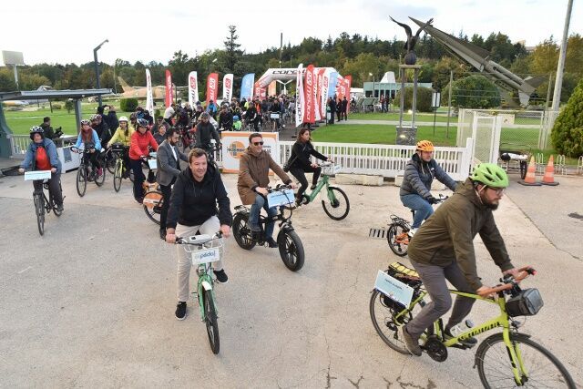 Tepebaşı'nda hareket için pedalları çevirdiler