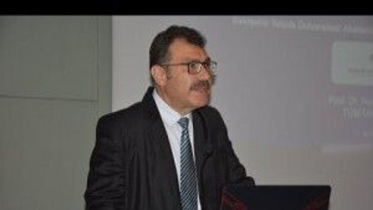 TÜBİTAK Başkanı Hasan Mandal Eskişehir’de gençlerle buluştu