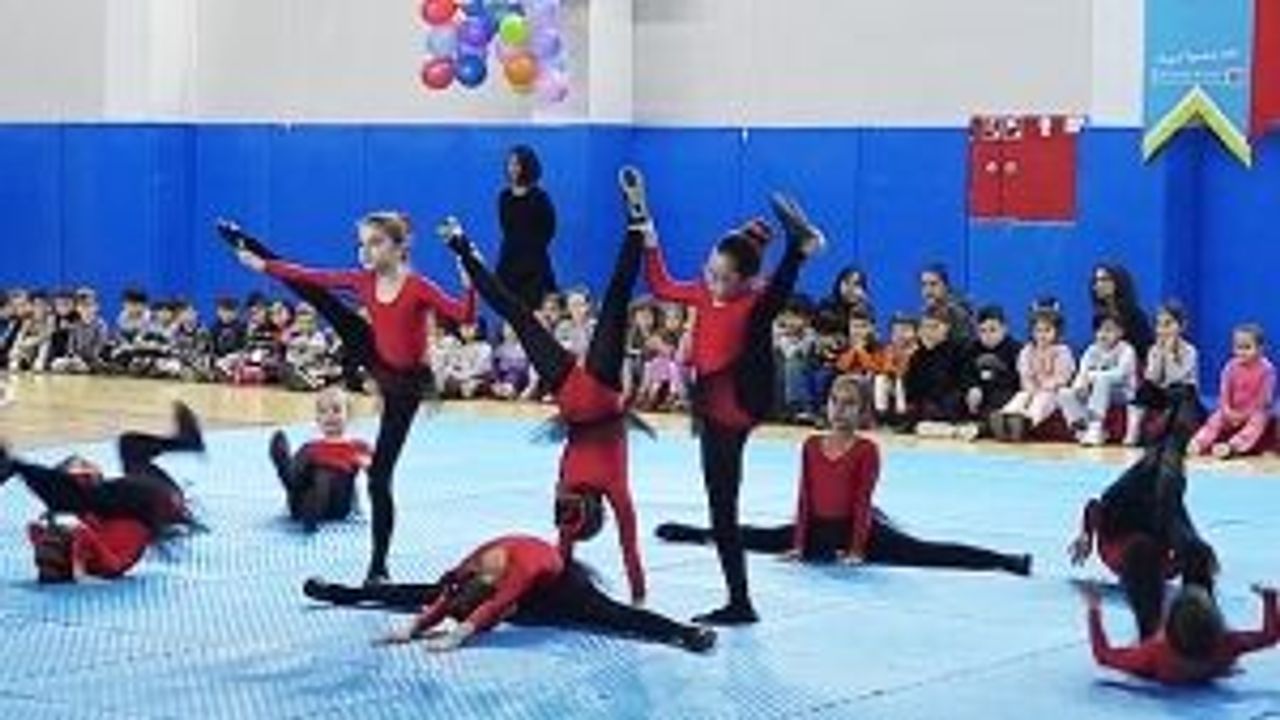 Geleceğin jimnastikçileri Tepebaşı'nda yetişiyor - Ahmet Ataç jimnastikle tanışan çocuklarla buluştu