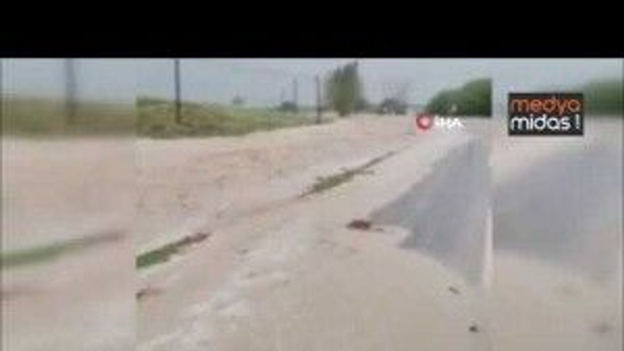 Eskişehir'de sel! Her yeri su bastı...İşte o anlar