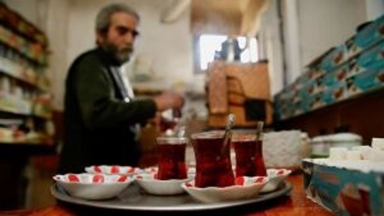 Mahalleli ortak karar aldı... Kahvehaneler bir hafta kapanacak