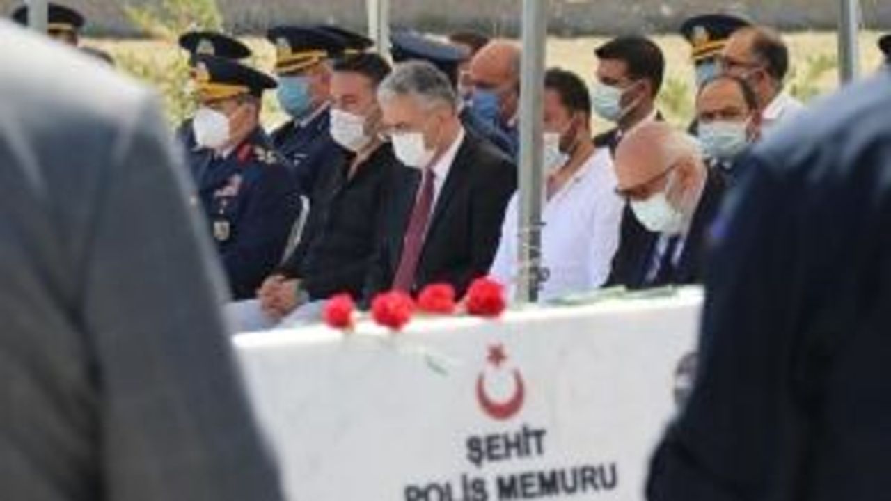Eskişehir'in şehidi kabri başında anıldı