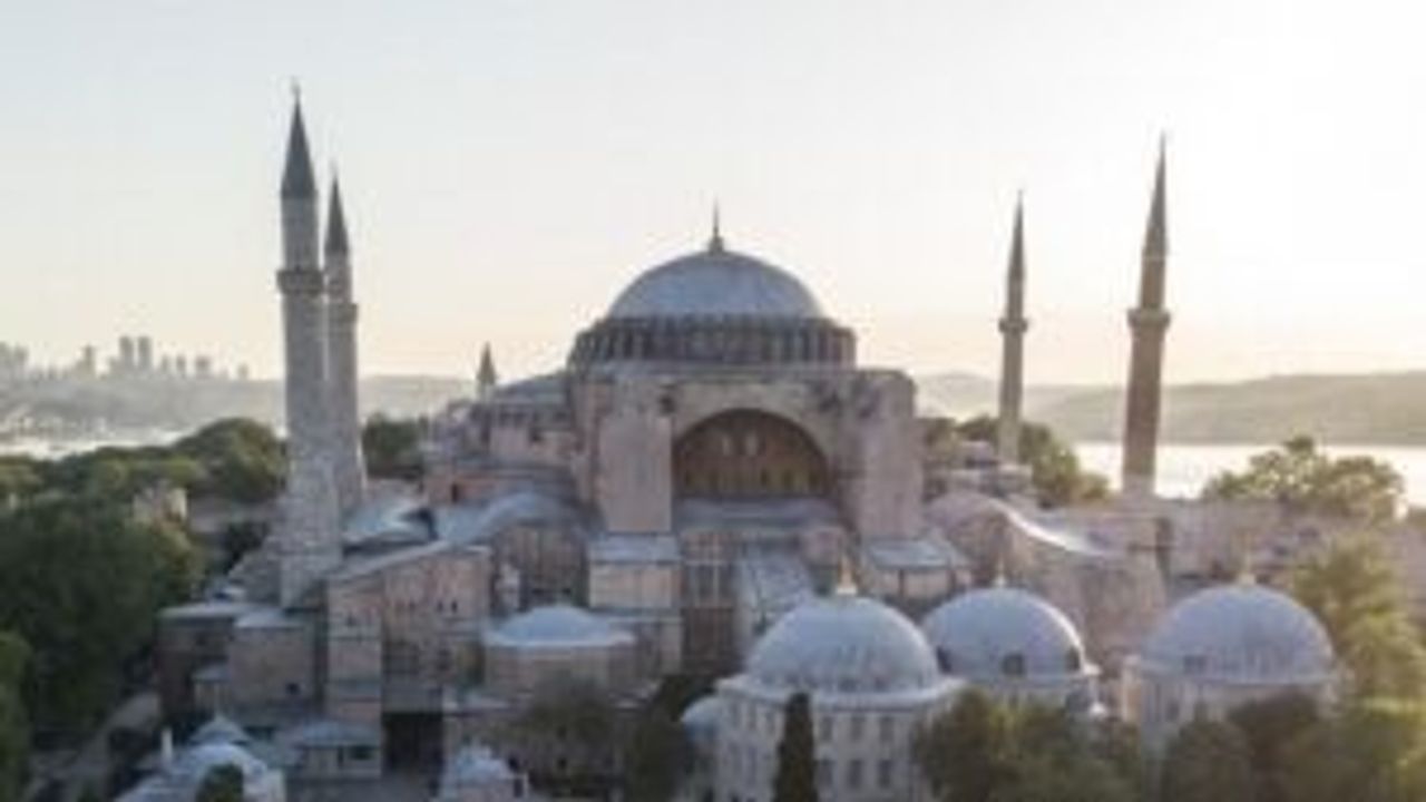 Ayasofya Camii'nde 87 yıl sonra ilk kez