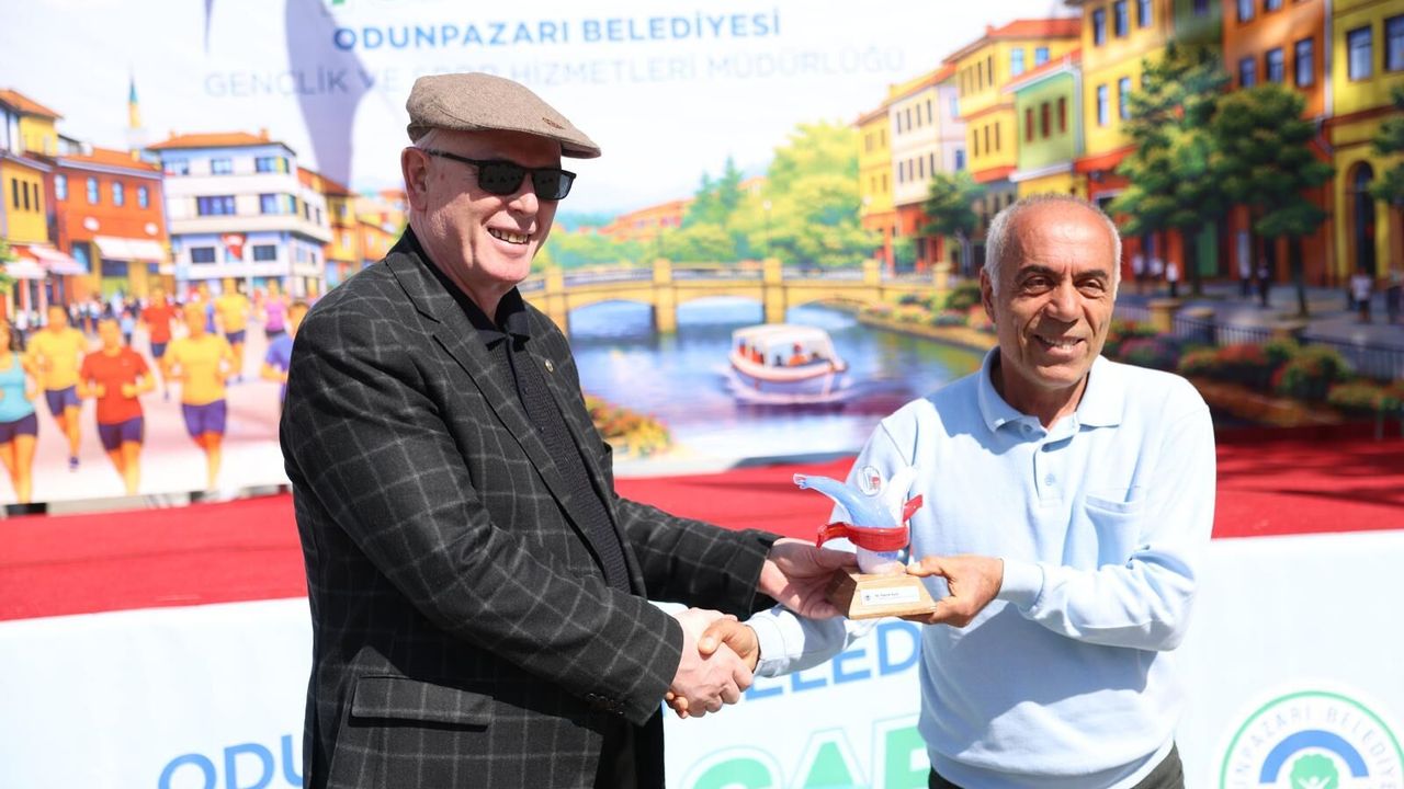 Odunpazarı’nda Şükrü Saban Yol Koşusu Coşkuyla Tamamlandı