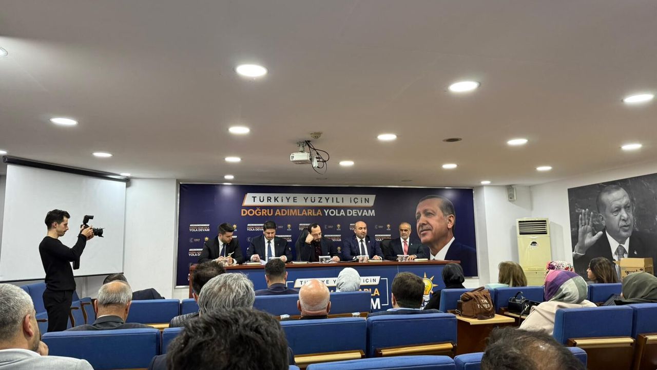 Teşkilat Çalışmaları Masada: AK Parti Eskişehir İl Koordinatörü Şehre Geldi