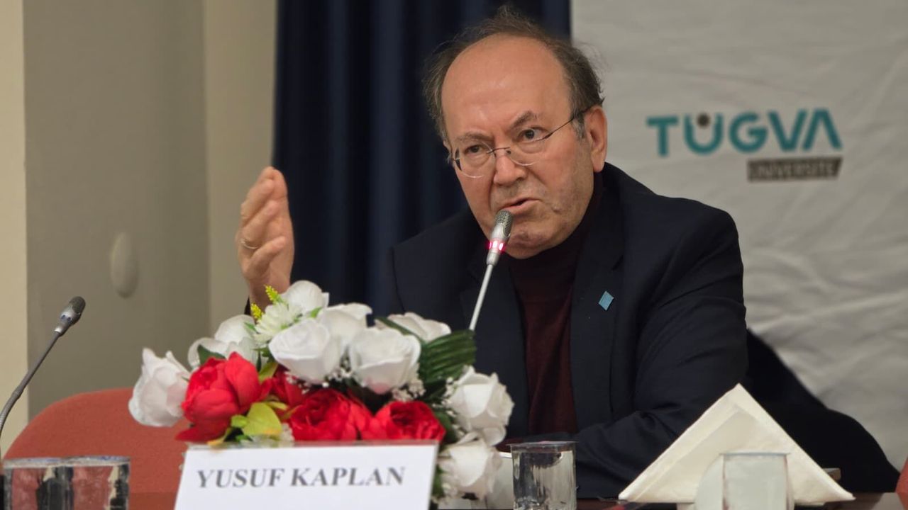 Eskişehir’de Akademik Vizyon Programında Yusuf Kaplan Katıldı
