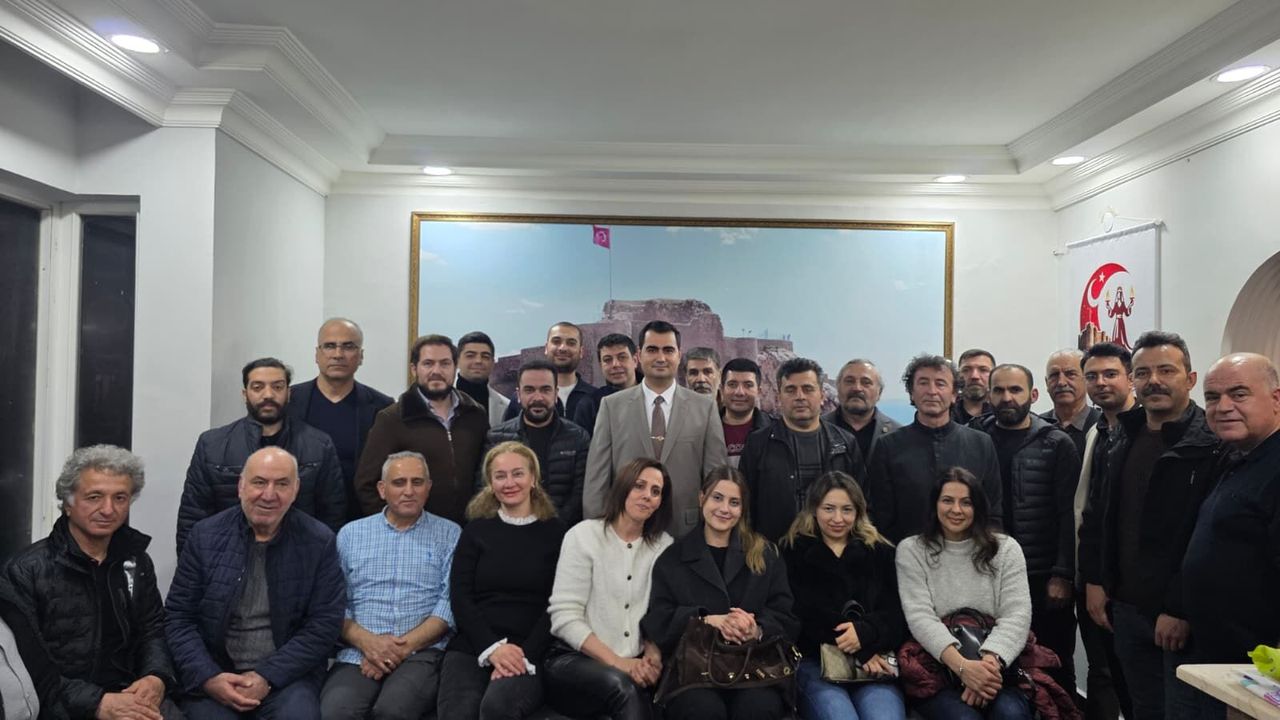 Olağanüstü Genel Kurulda Çelik ve Yönetimi Güven Tazeledi