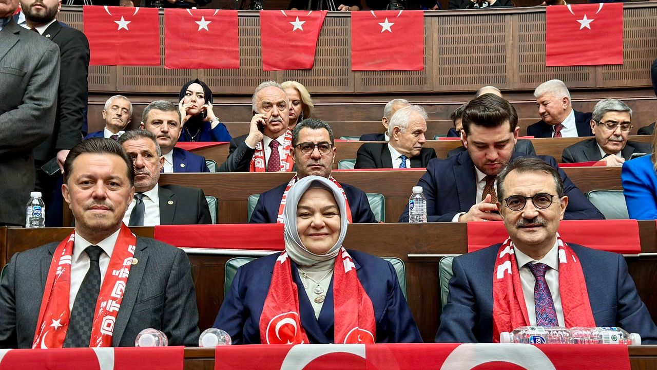 Eskişehir Milletvekillerinden Meclis Çıkarması: AK Parti Grubunda Milli Zafer Coşkusu