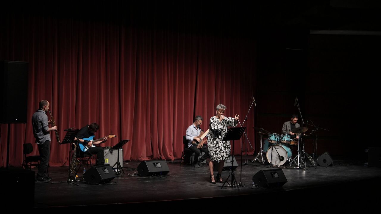 Eskişehirli Sanatseverler Sinem İslamoğlu Konserine Akın Etti