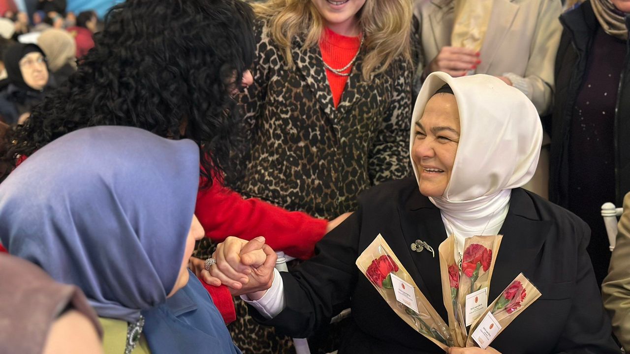 Vekil Anne'den 8 Mart Ziyaretleri
