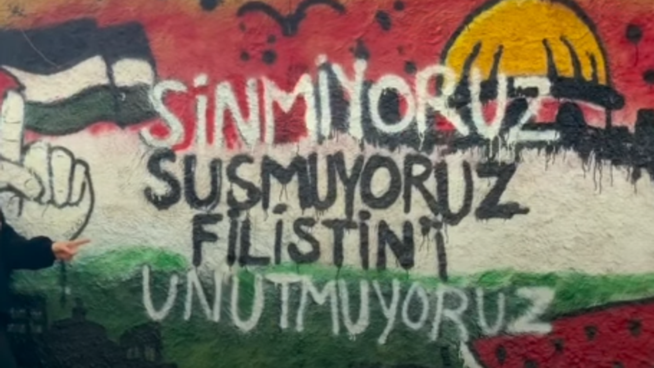 Eskişehir Odunpazarı Duvarlarında Filistin Çığlığı: "Sinmiyoruz, Susmuyoruz!"
