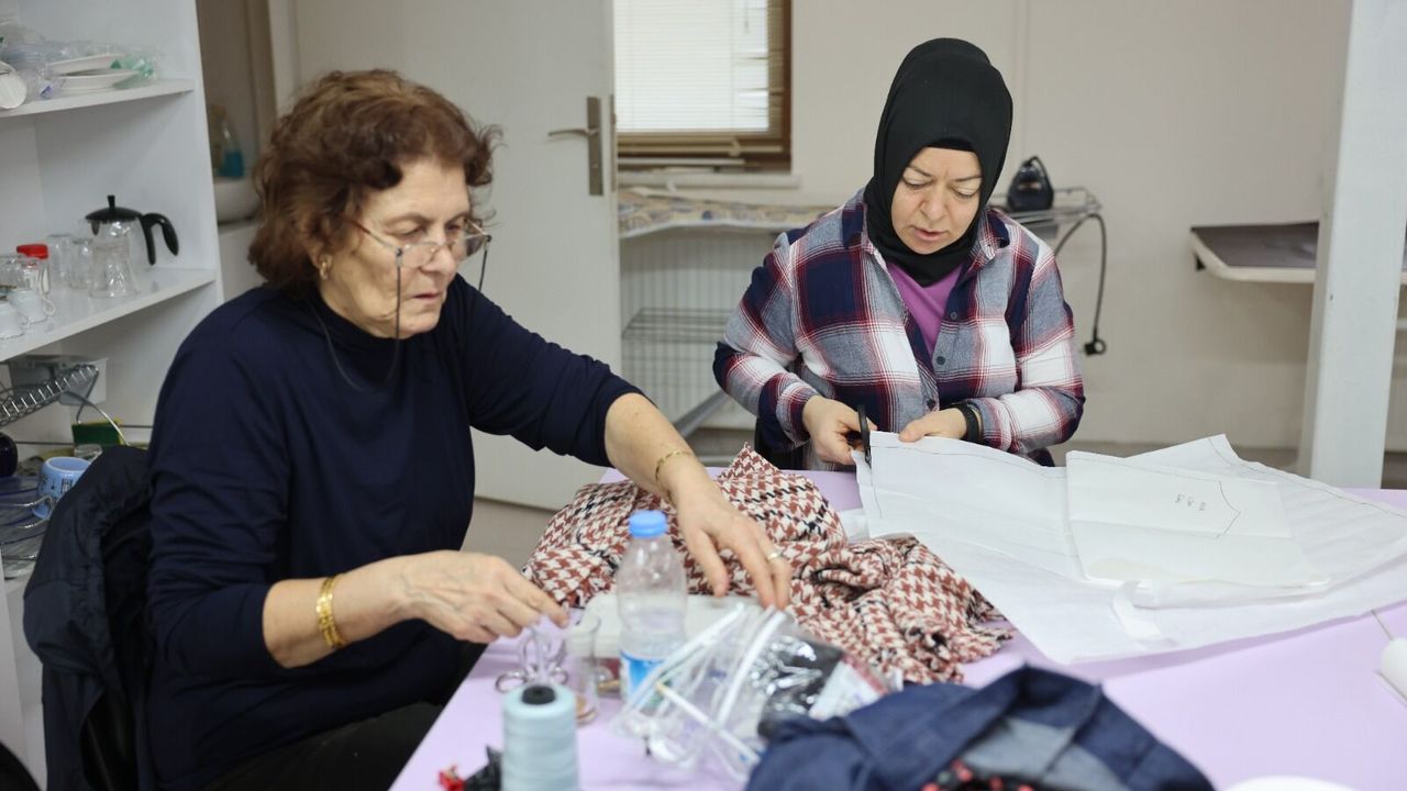 Odunpazarı'nda kadınlar atölyelerde üretiyor