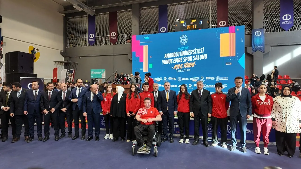 Anadolu Üniversitesi’nden dev açılış, Eskişehir’e yeni spor merkezi