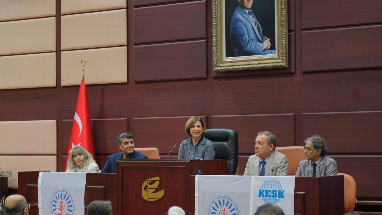 Büyükşehir Belediyesi çalışanlarının beklediği sözleşme imzalandı