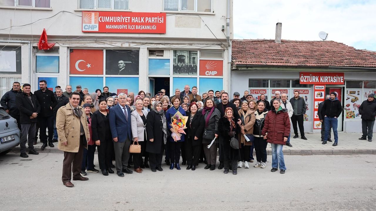 Büyükşehir’den kırsala 15 tonluk destek: Üreticiye mineral blok dağıtıldı