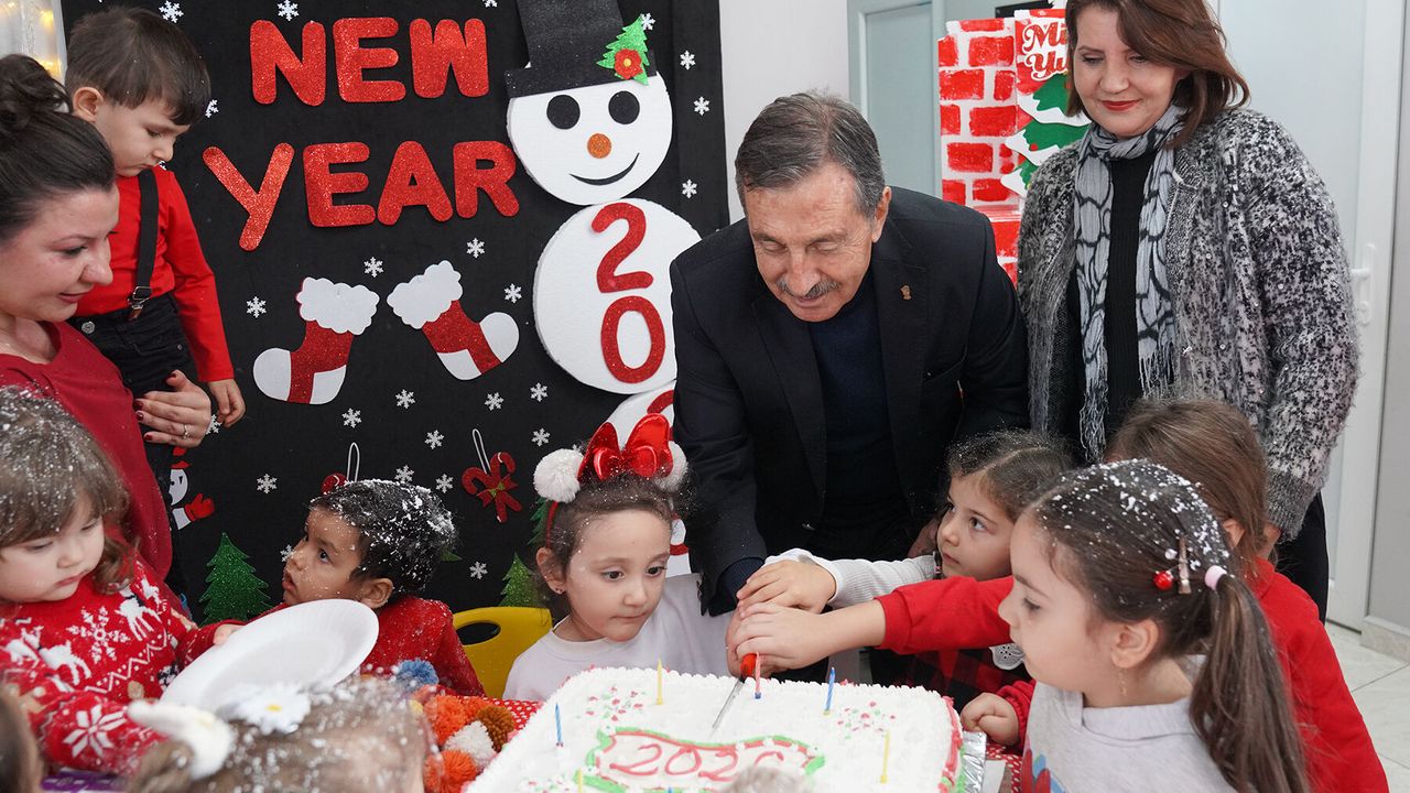 Başkan Ataç, Çocuklarla Yeni Yıl Coşkusunu Paylaştı