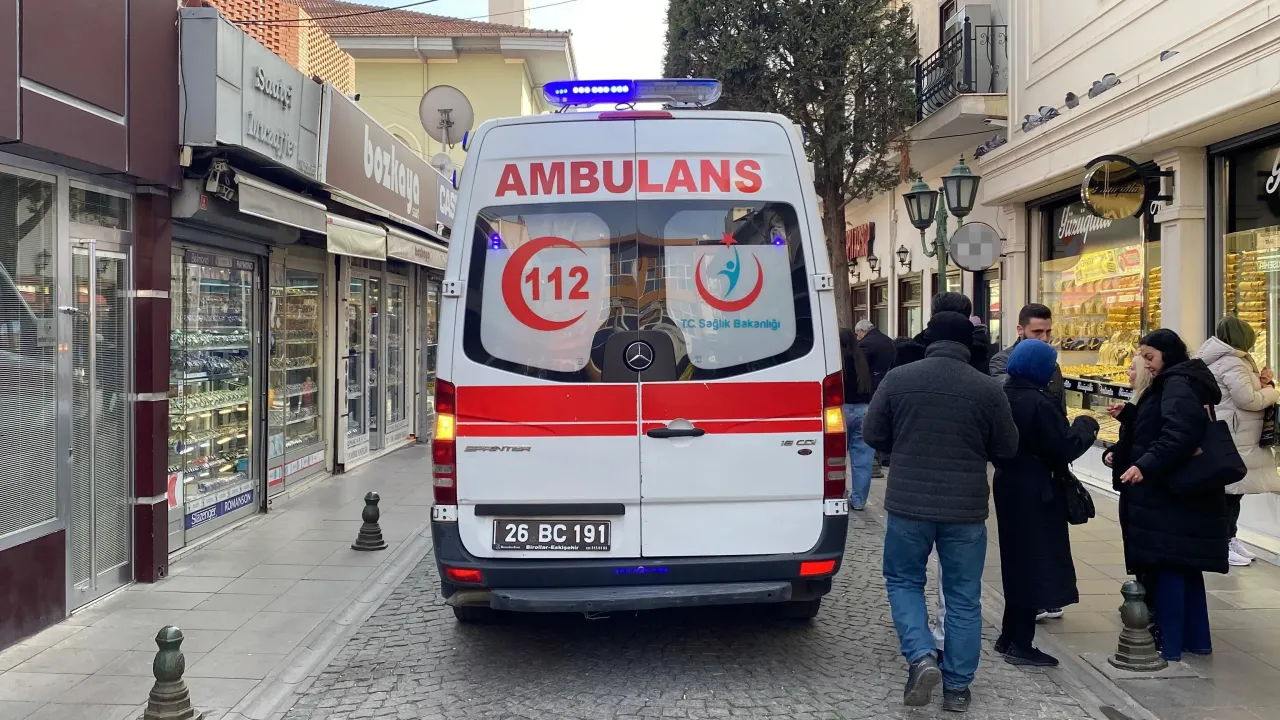 Eskişehir’de basın mensuplarına tekmeli müdahale!