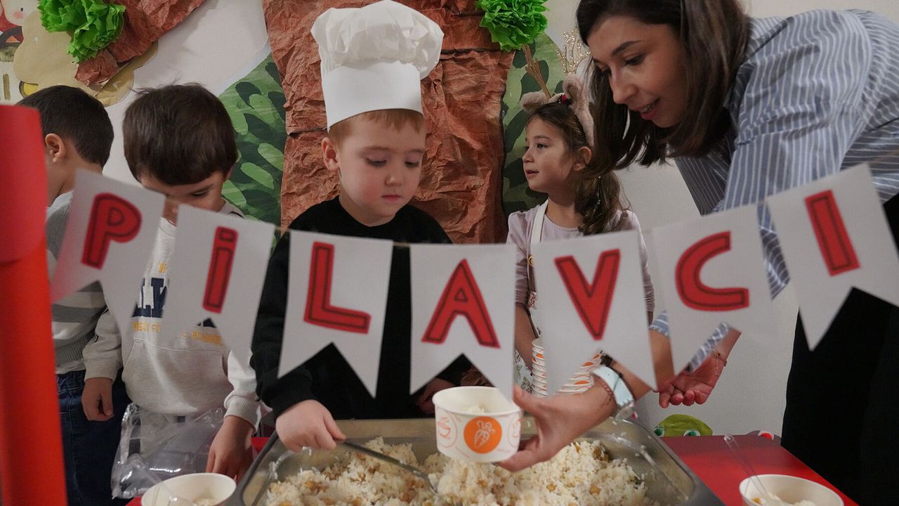 Çocuklar yerli malı haftasını kutladı