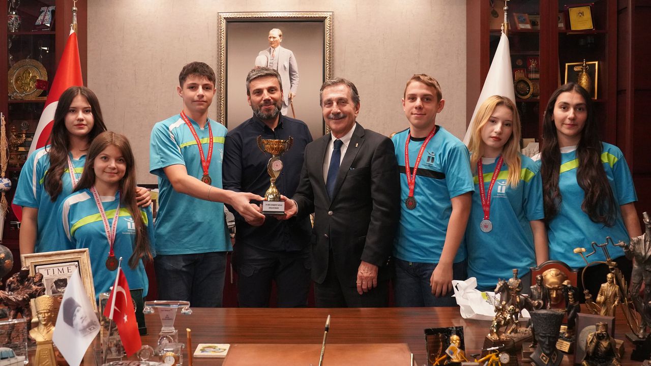 Tepebaşı Spor Kulübü sporcuları Cumhuriyet Kupası’nda ikinci oldu