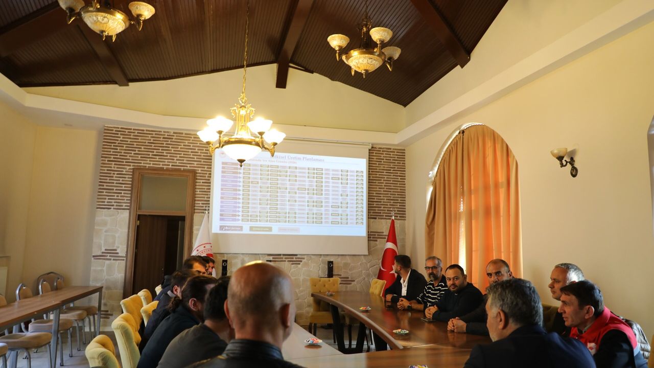 Tohum üretici firmalara bilgilendirme toplantısı yapıldı