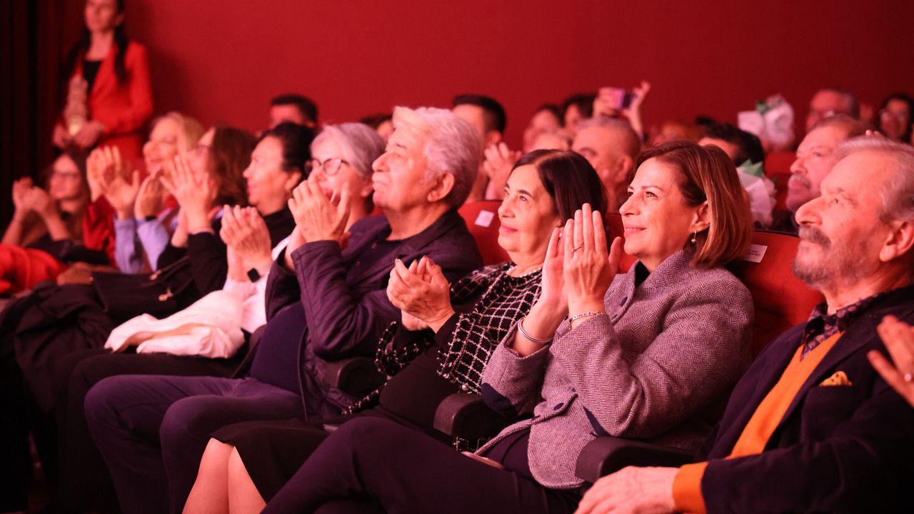Şehir Tiyatroları’nda “Kendime Kıyamam”ın görkemli gala gecesi