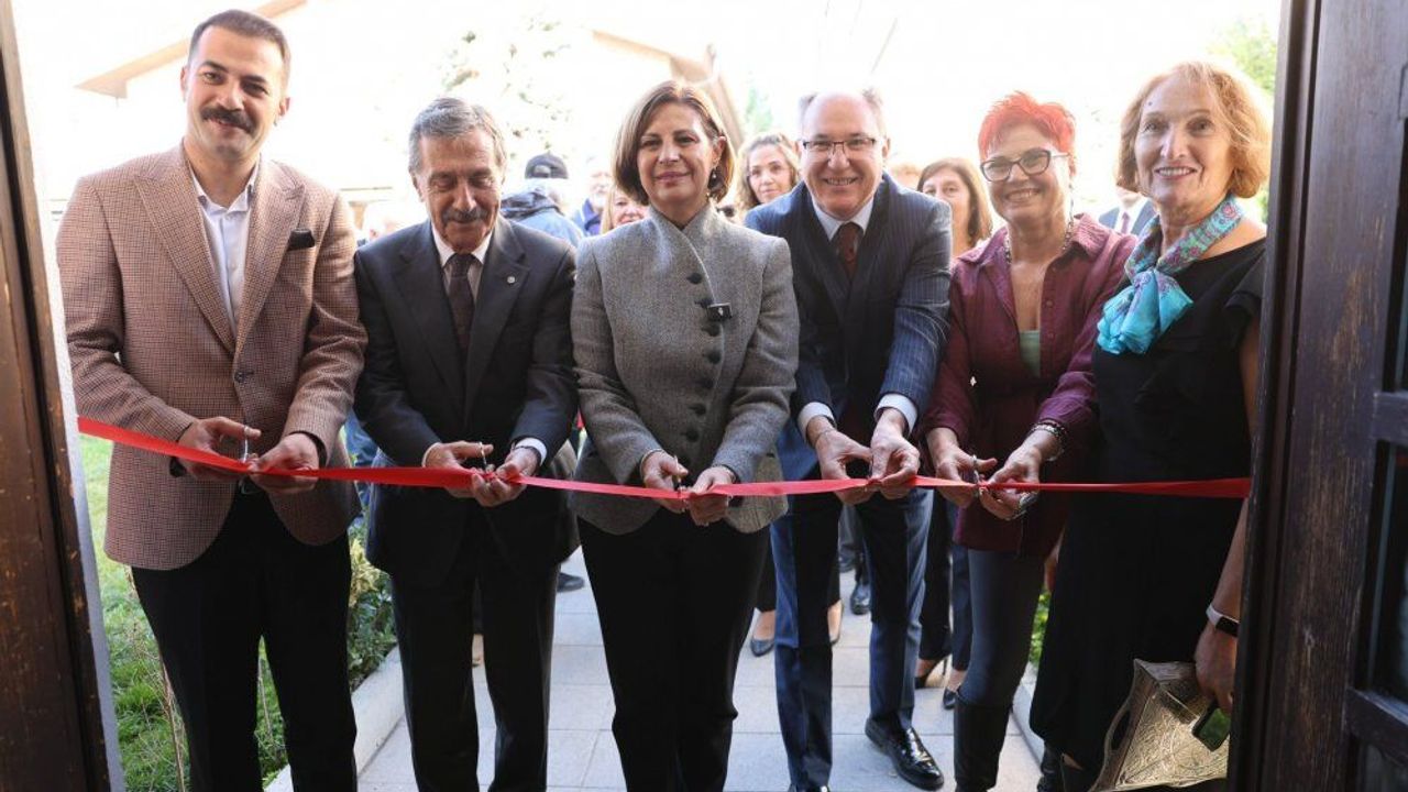 “Fırçaların Dansı II” Sergisi Eskişehir’de Kapılarını Açtı
