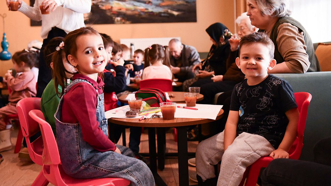 Miniklerin Çizdiği Her Resim, Çocuk Haklarının Sesi Oldu