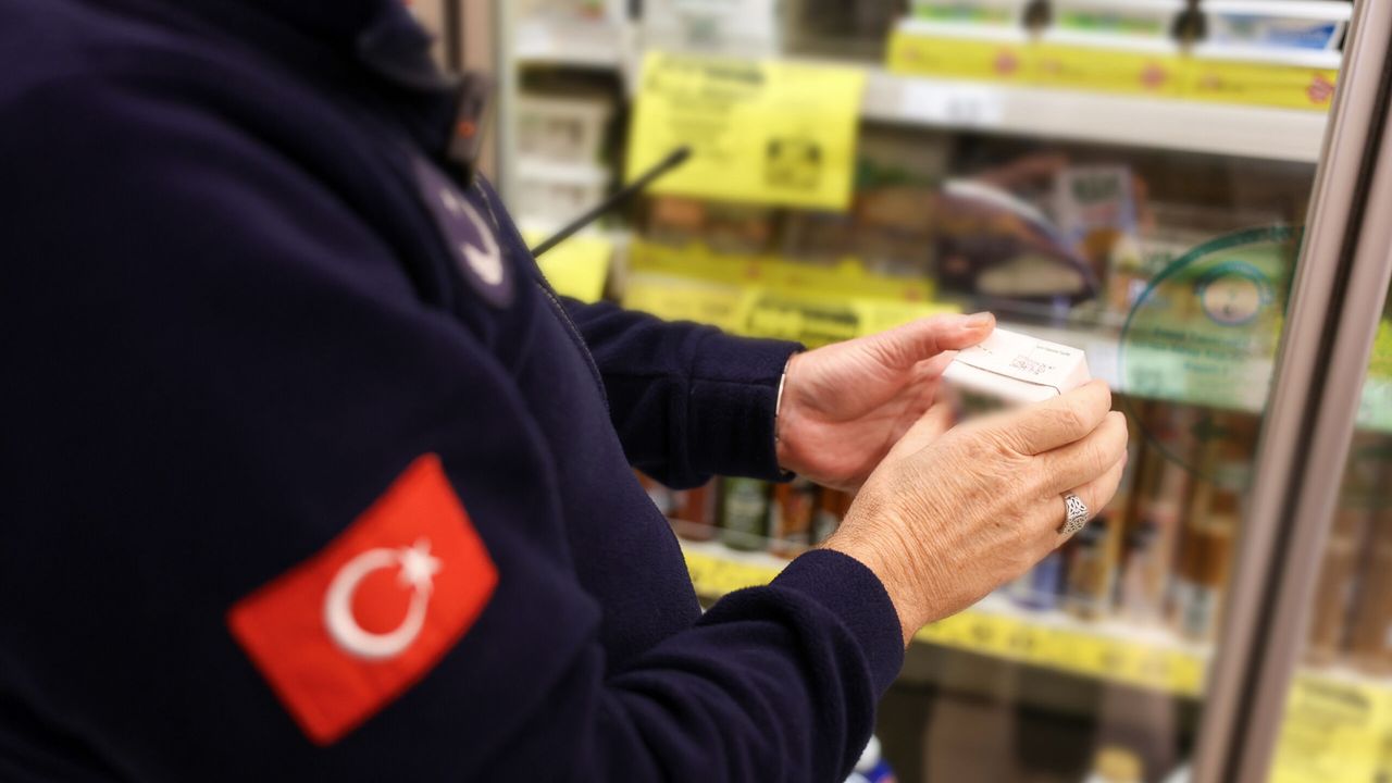 Tarihi Geçmiş Ürünlere El Konuldu