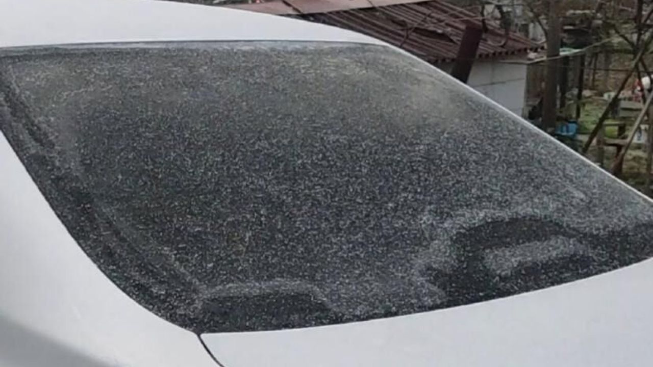 Eskişehir’de Kış Erken Geldi: Kırağı Kentin Üzerini Kapladı