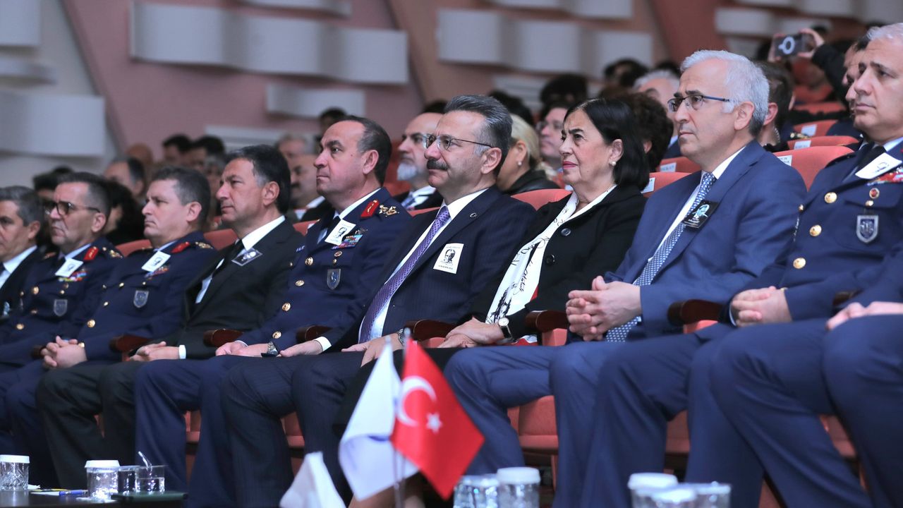 Vali Aksoy, ESOGÜ’de Atatürk’ü Anma Programına Katıldı