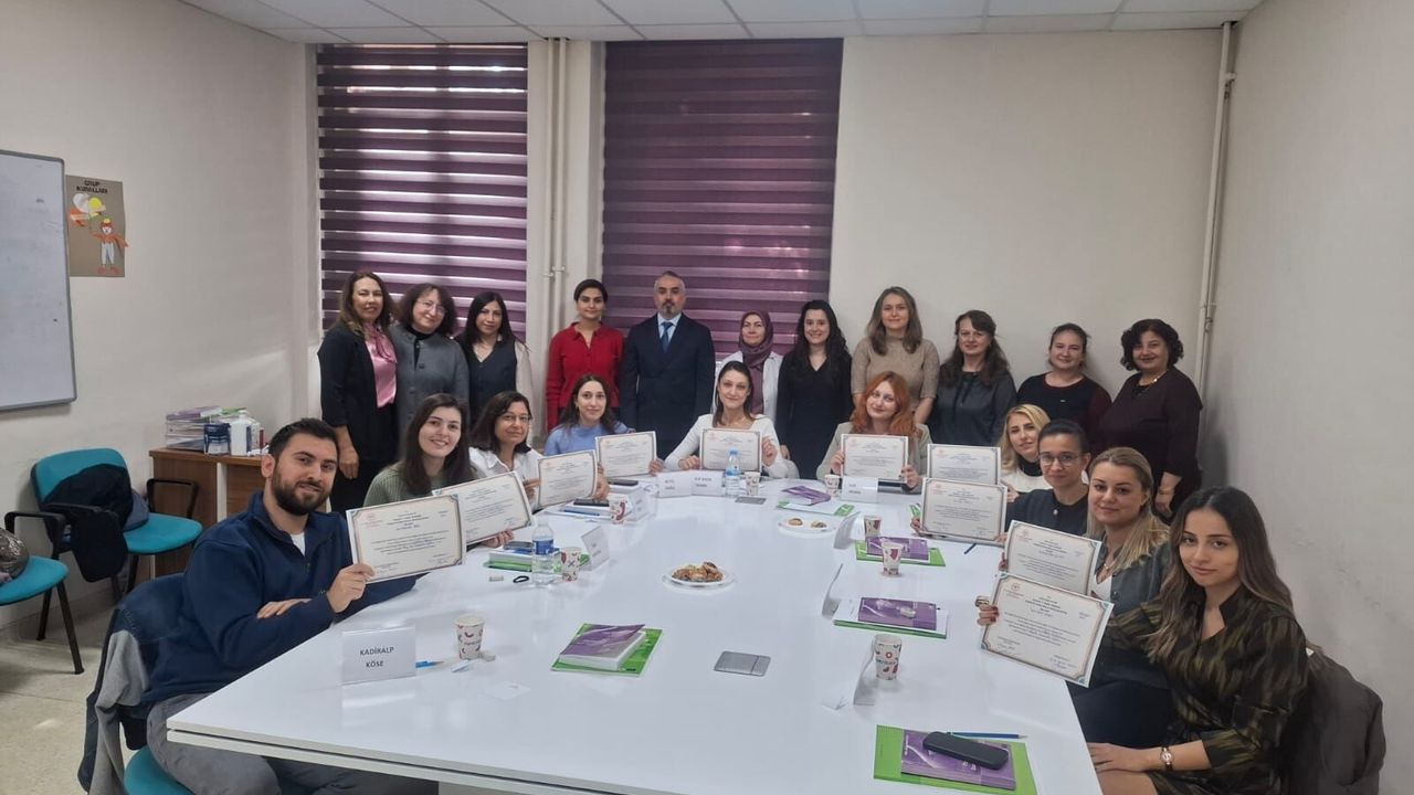Sağlık Personeline Yönelik Üreme Sağlığı Eğitimi Tamamlandı