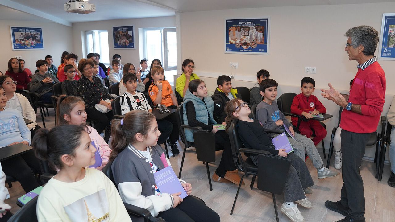Masallar, Müzikler ve Şiirlerle Büyüyen Küçük Kalpler