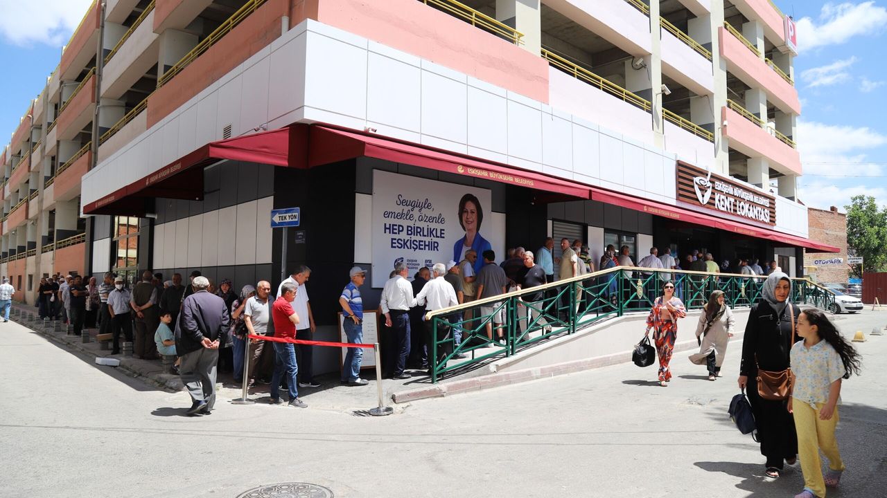 ATAMIZIN EN SEVDİĞİ YEMEKLER KENT LOKANTASI’NDA