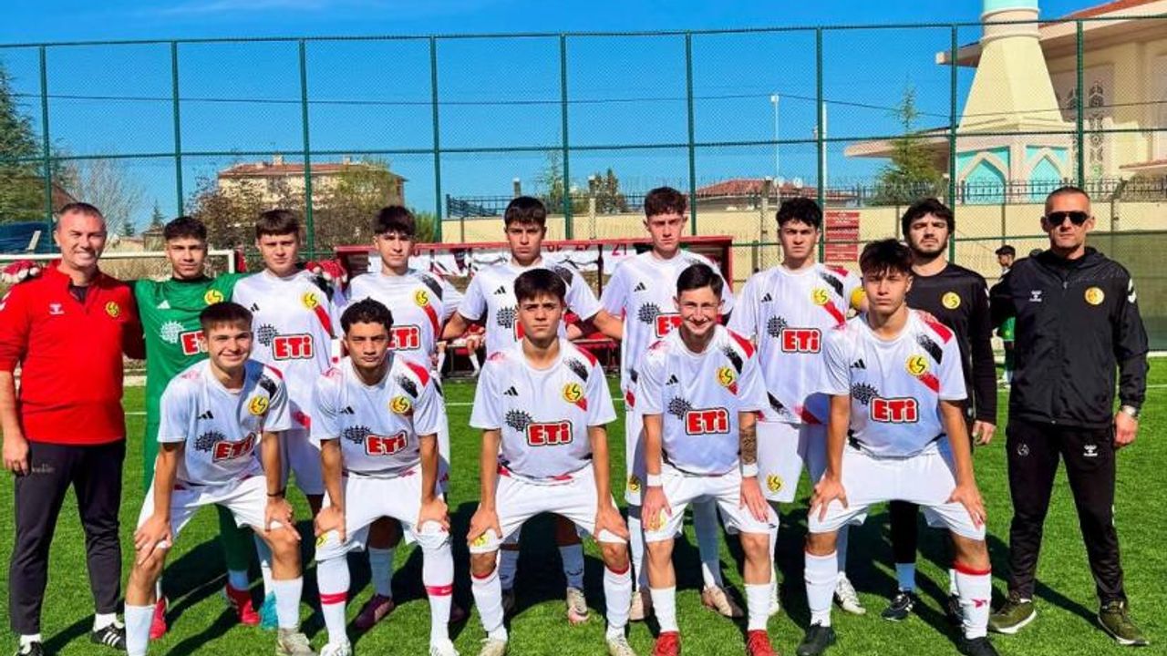 Eskişehirspor altyapısı kapasitesini ortaya koydu!