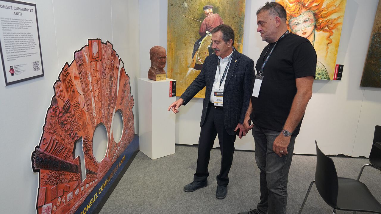 Tepebaşı’nın eserleri  Artnouva’da sergilendi