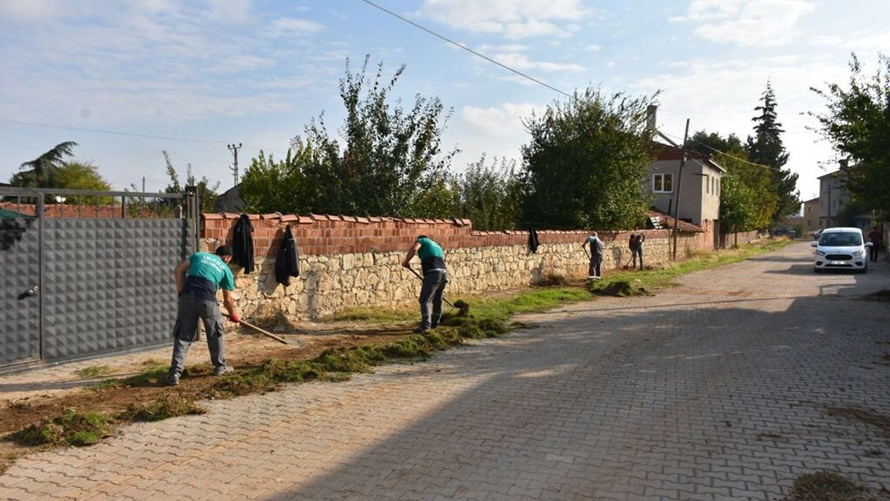 İnönü’de Temizlik Çalışmaları Aralıksız Devam Ediyor