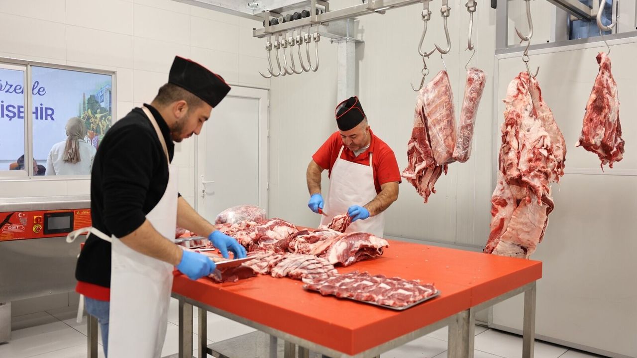 Günlük kesim, uygun fiyat Halk Et Market'te