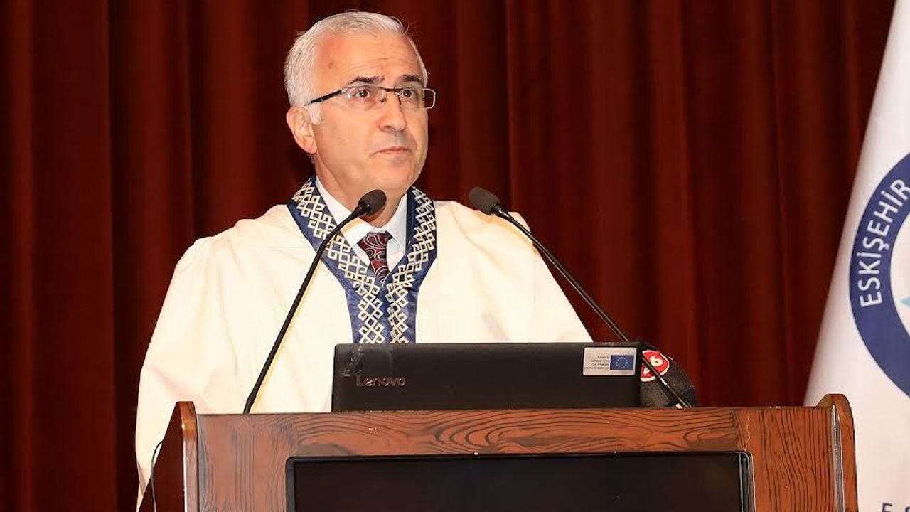 ESOGÜ'de 2025-2026 Akademik Yılı Törenle Açıldı