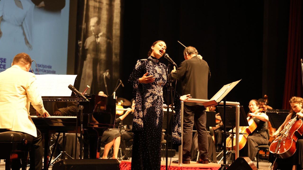 Eskişehir Kazan Dostluk Konserine Büyük İlgi