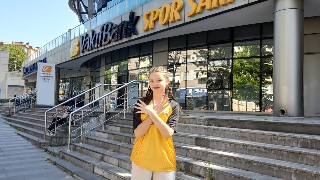 11 yaşında VakıfBank Spor Kulübü’ne transfer oldu