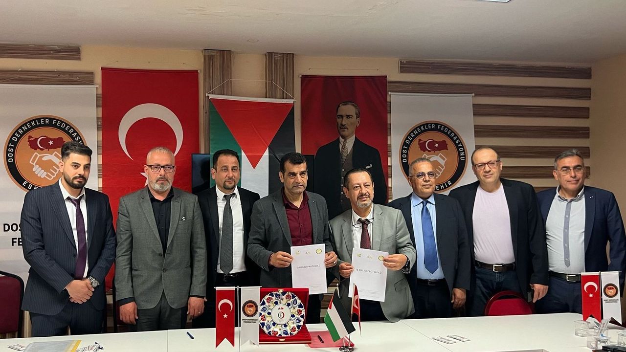 Eskişehir Dost Dernekler Federasyonu ile Filistinli İş İnsanları Arasında İş Birliği Protokolü