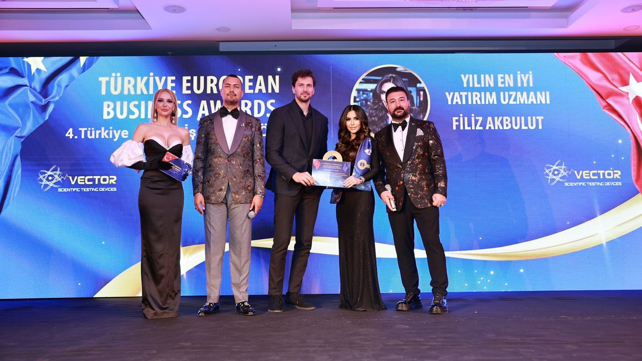 Yılın En İyi Yatırım Uzmanı Akbulut oldu