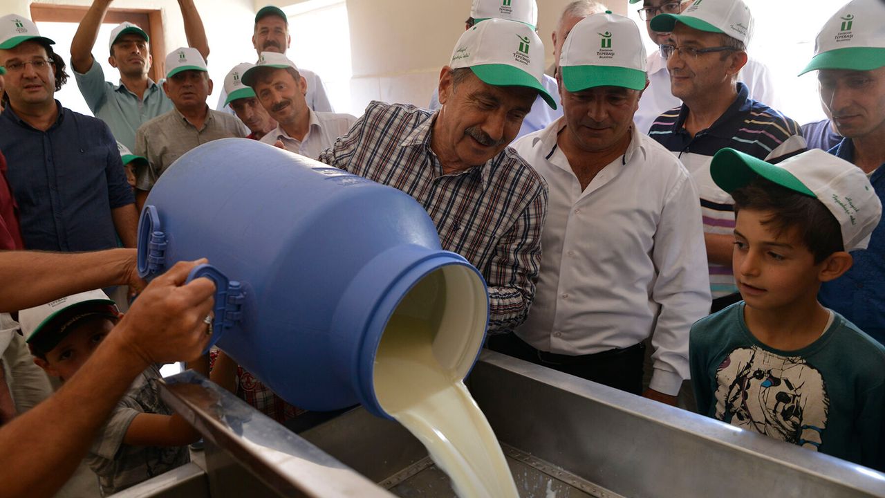 Ataç: Süt üretimini ve tüketimini destekliyoruz