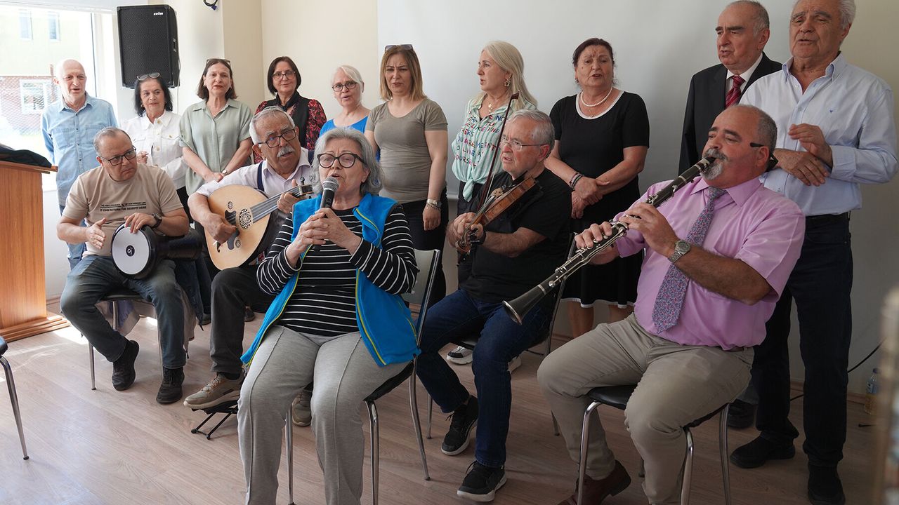 Deneyimli Vatandaşlar Anneler Günü’nü Kutladı