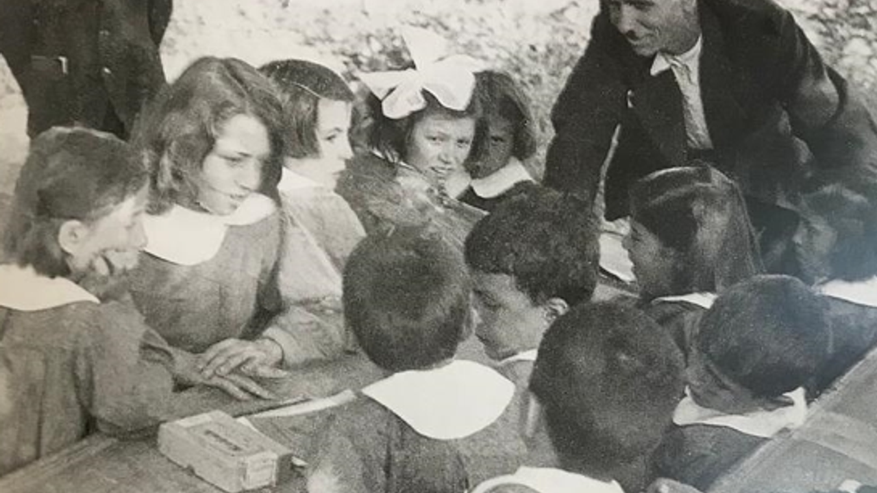 Köy Enstitülerinde Sanat Eğitimi