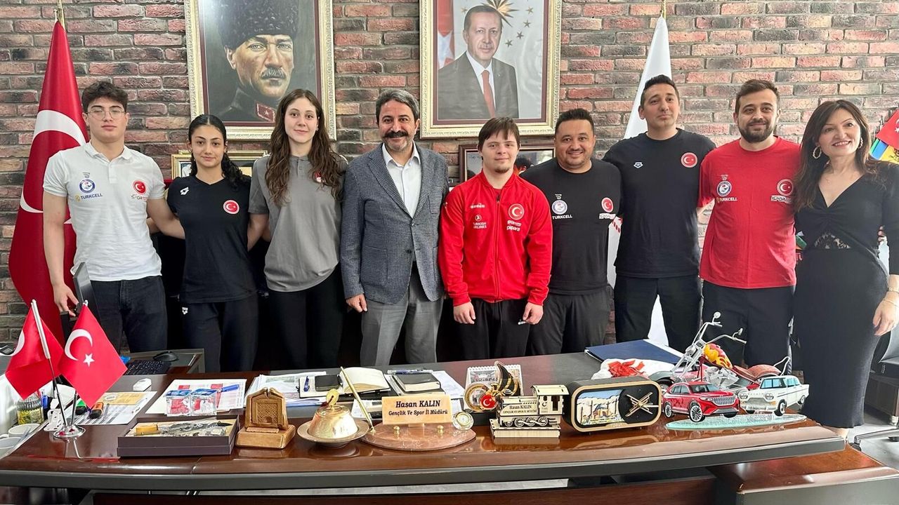 Milli Takım Sporcularından Eskişehir Gençlik ve Spor İl Müdürü Kalın’a Ziyaret