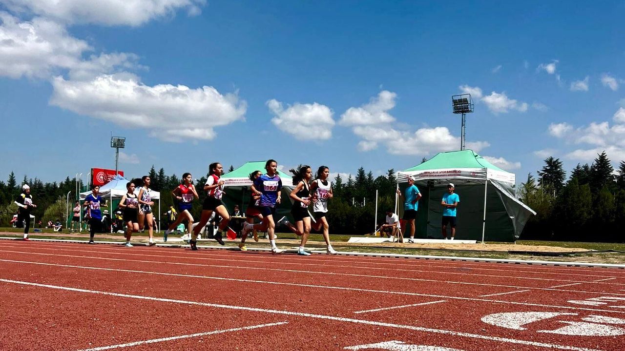 Atletizm yarışlarında büyük mücadele