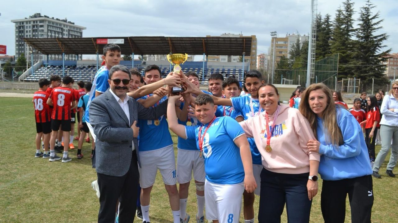 Ragbi İl Birinciliği Müsabakaları Tamamlandı