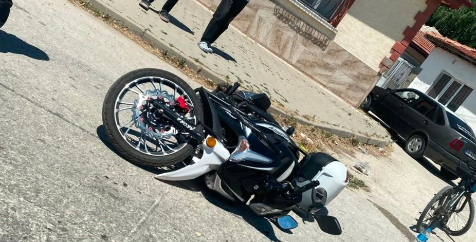 Eskişehir’de Panelvan ile Motosiklet Çarpıştı